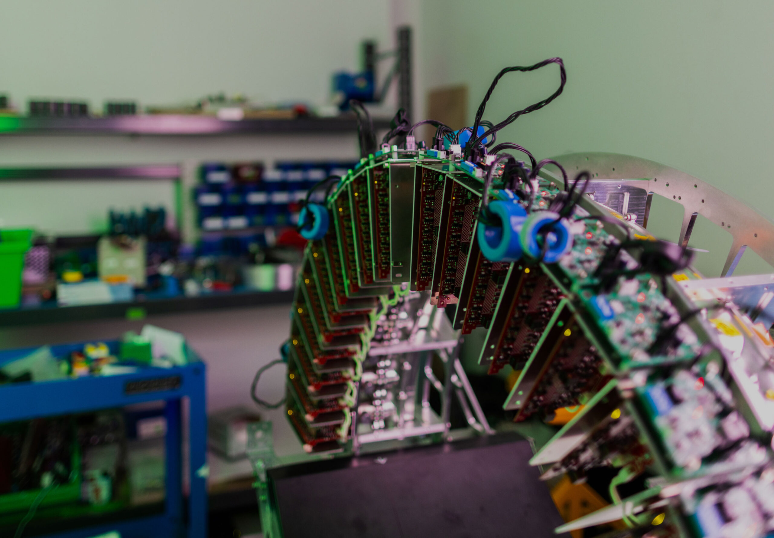 Eletrônica da TC Cerebral Micro-X e Arquitetura de Arranjo de Nanotubos de Carbono